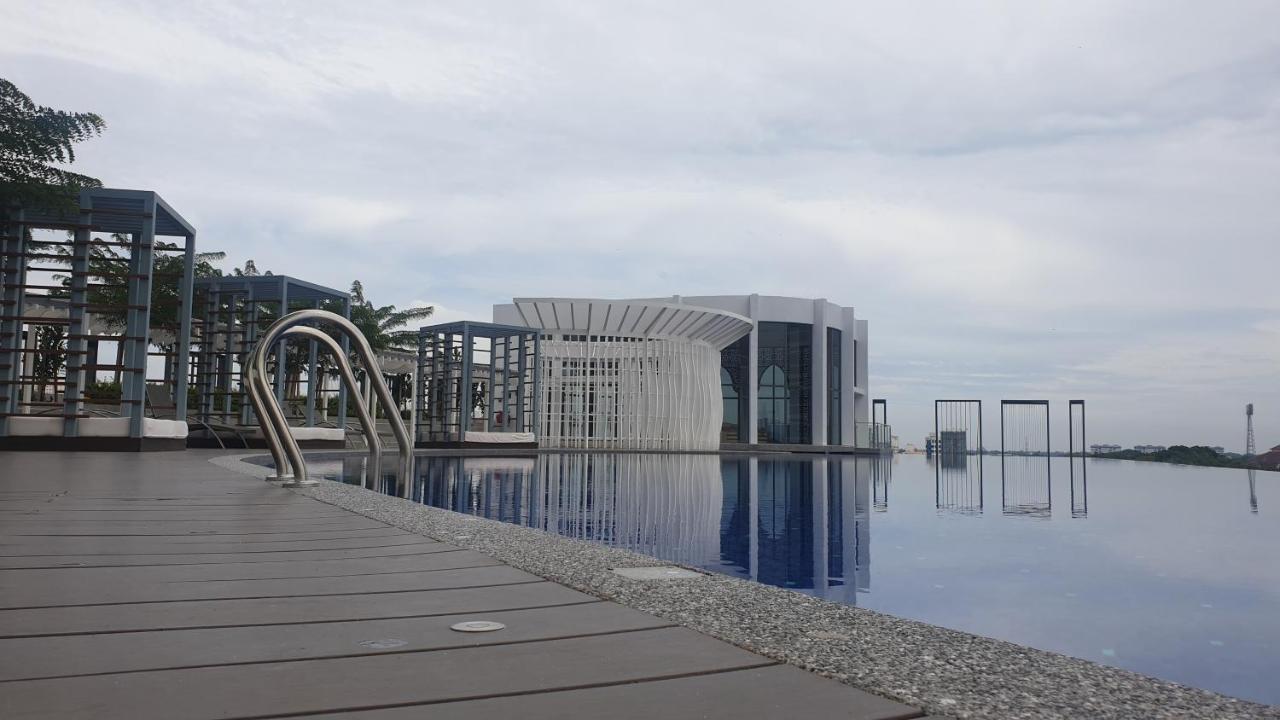 Prestige Troika Luxury Stay Kota Bharu Zewnętrze zdjęcie
